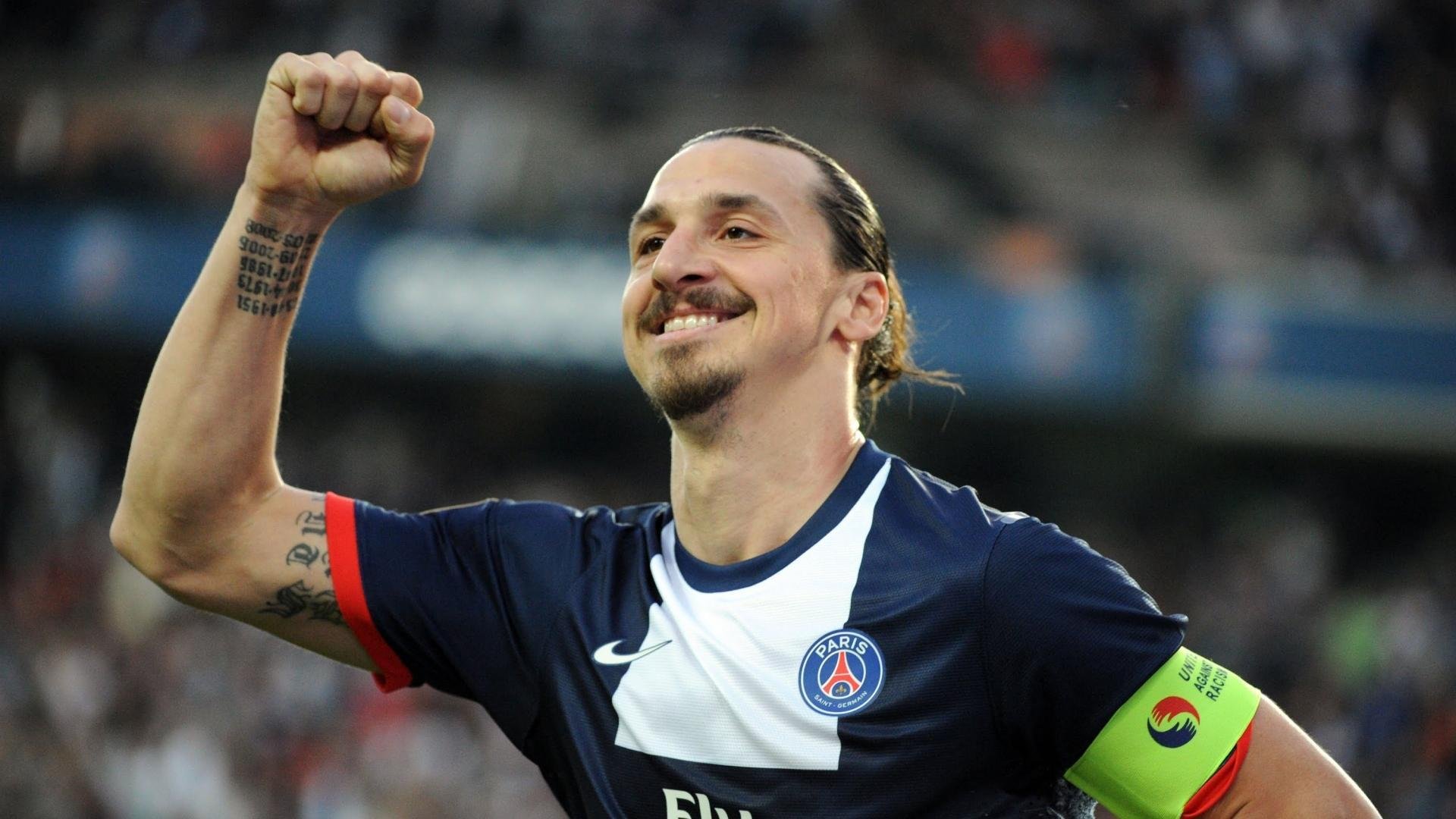 弗朗索瓦·霍尔茨豪伊泽：防守反击中的重要一环，为南非队创造进攻机会